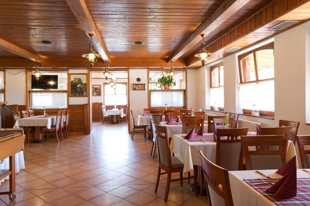 Vitanová Hotel Gobor מראה חיצוני תמונה