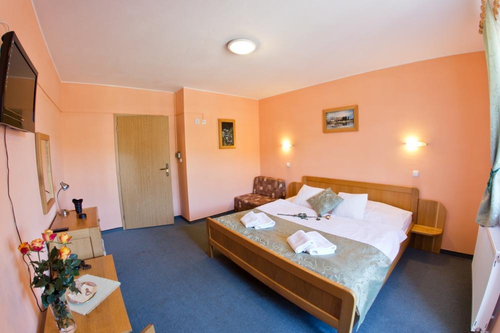 Vitanová Hotel Gobor מראה חיצוני תמונה