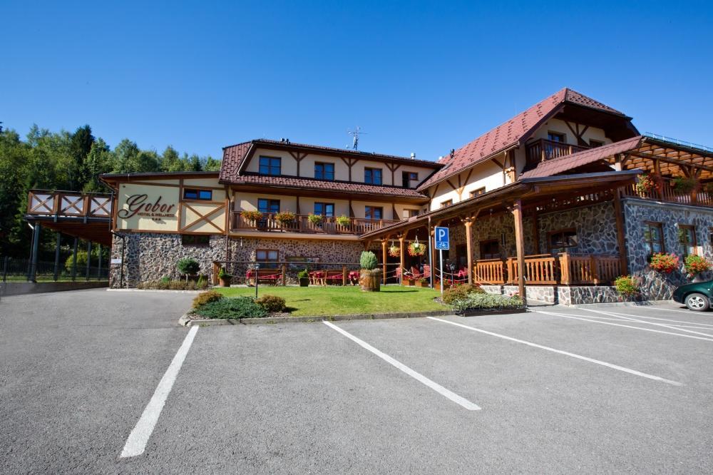 Vitanová Hotel Gobor מראה חיצוני תמונה